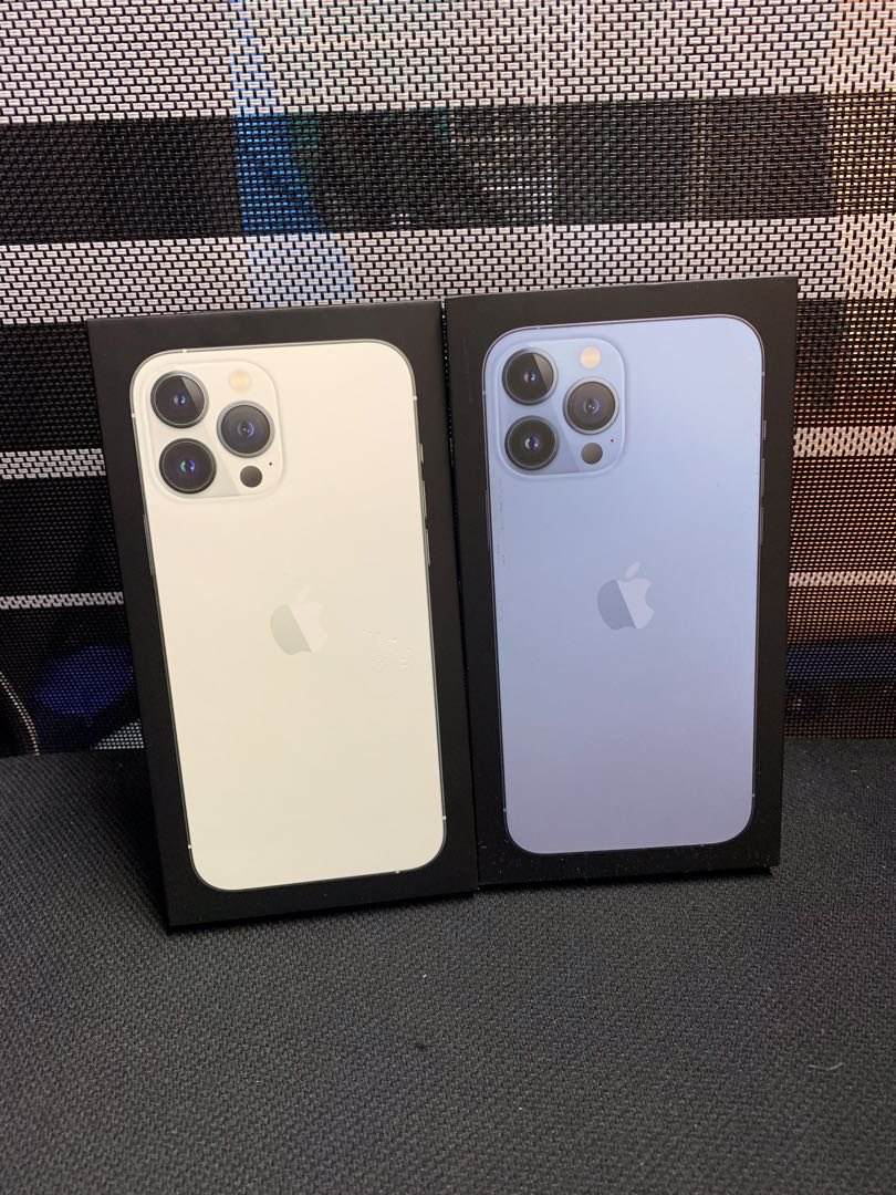 ONYXVXV's tweet photo. iphone 13 pro 2 winners pick number 1-300 good luck

 to enter follow like retweet once you done all steps comment green ✅ also follow @Shakur56329793 #Giveaway #Giveaways https://t.co/ph2qnMSz5z