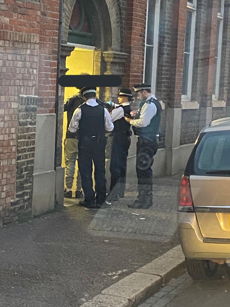 MPSSpecials's tweet photo. North East Specials  taking positive action on behalf for the residents of  Waltham Forest dealing with antisocial behaviour #NEcommunitymatters #myotherjob #NEtaskforce https://t.co/nUe3hDgI1L