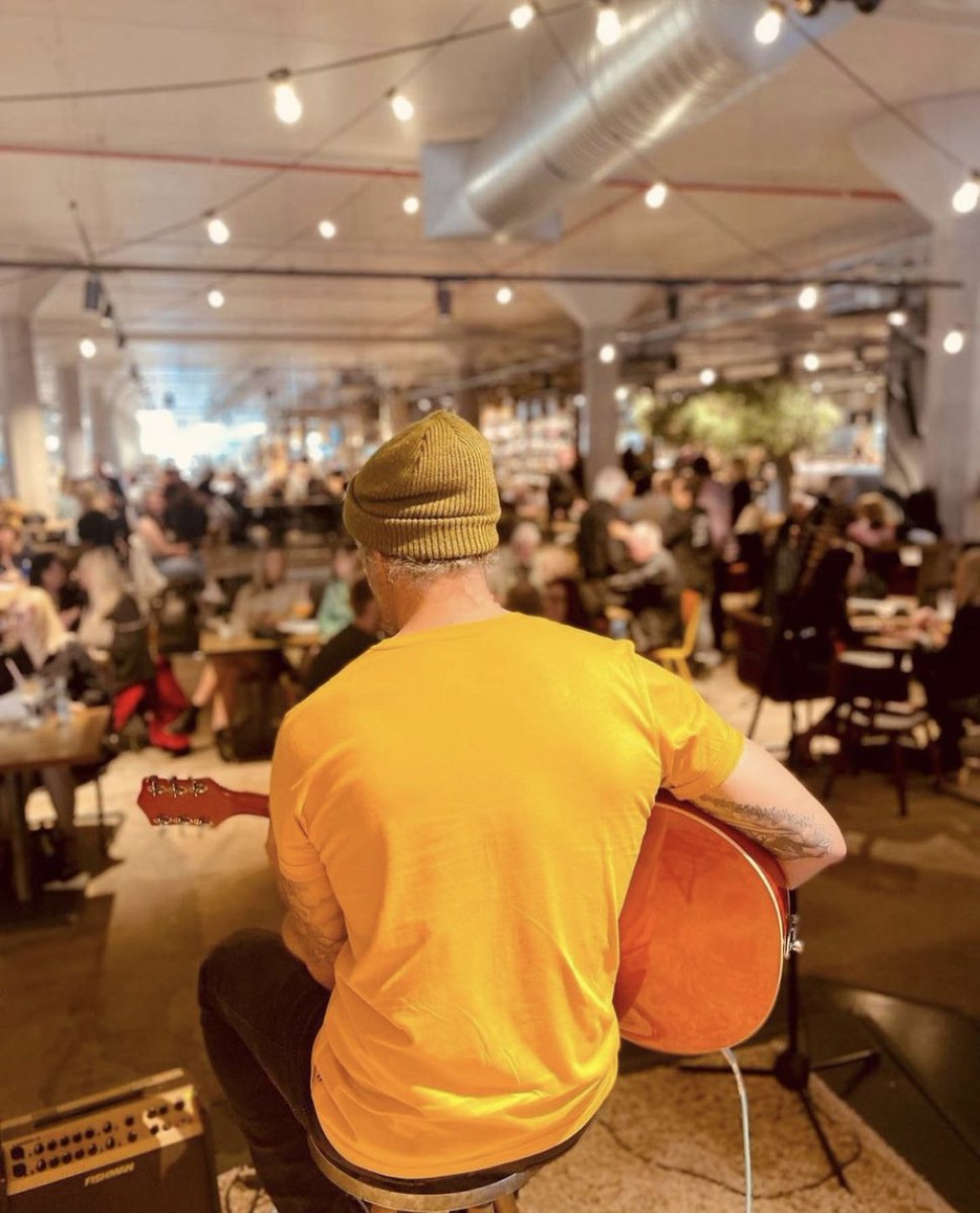 SUNDAYS @ Hammonds Food Hall

An alternative Sunday Lunch with Holy Brunch Club 

🎶 Live Music from 12 - 6pm
🎧 Vinyl DJ 

🍹 2 for £12 Cocktails
🍺 A wide selection of local, craft and international beers
🍔 Local independent food vendors