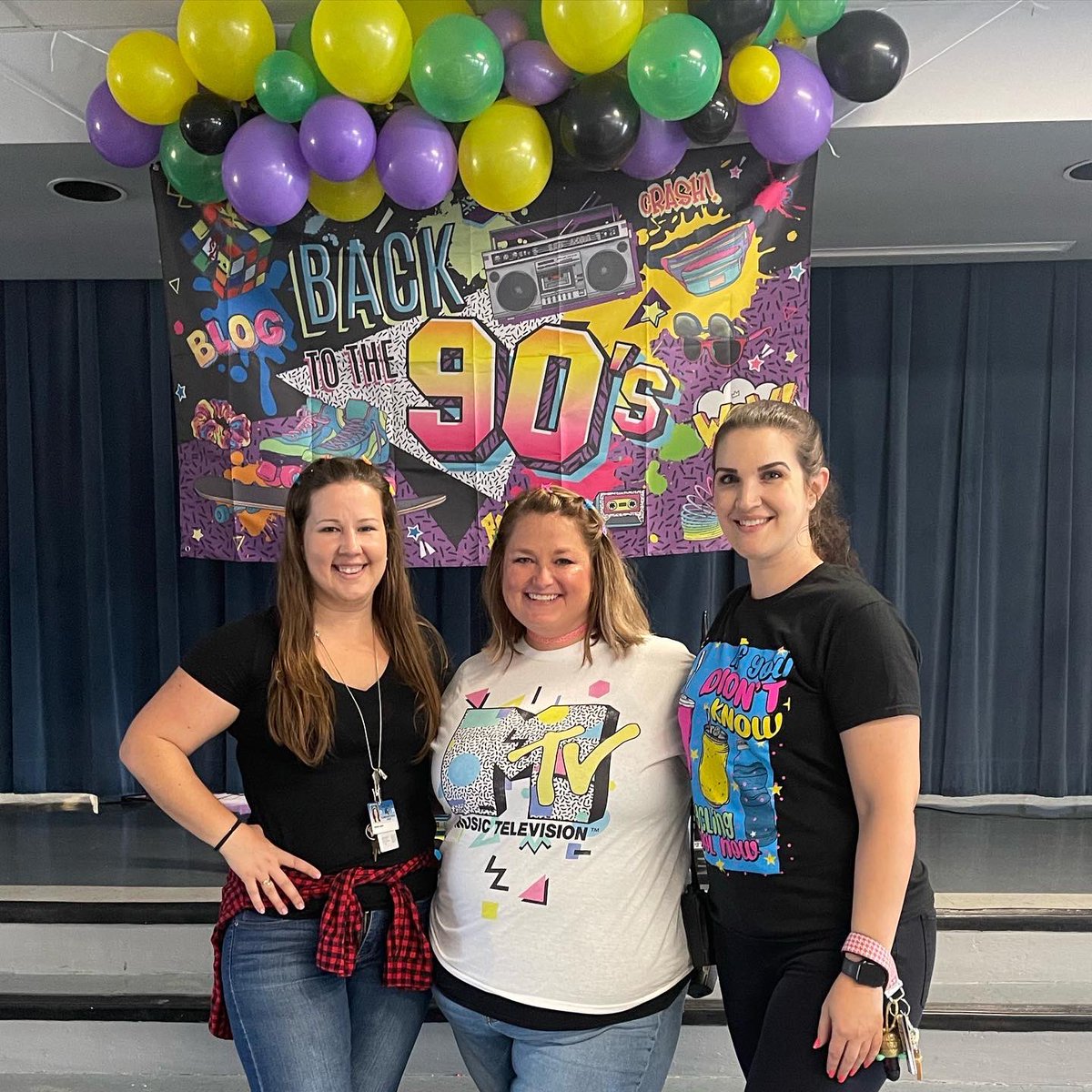 MrsCochol's tweet photo. Yesterday we celebrated 90% attendance and 90% positivity ratio with a 90โs themed party. Highlight of my week: teaching kids the tootsie roll. Thank you to the team of people who brought this crazy idea to life. #90s #APLife #MyTeamIsAmazing @oakparklions https://t.co/ERSmcugHEu