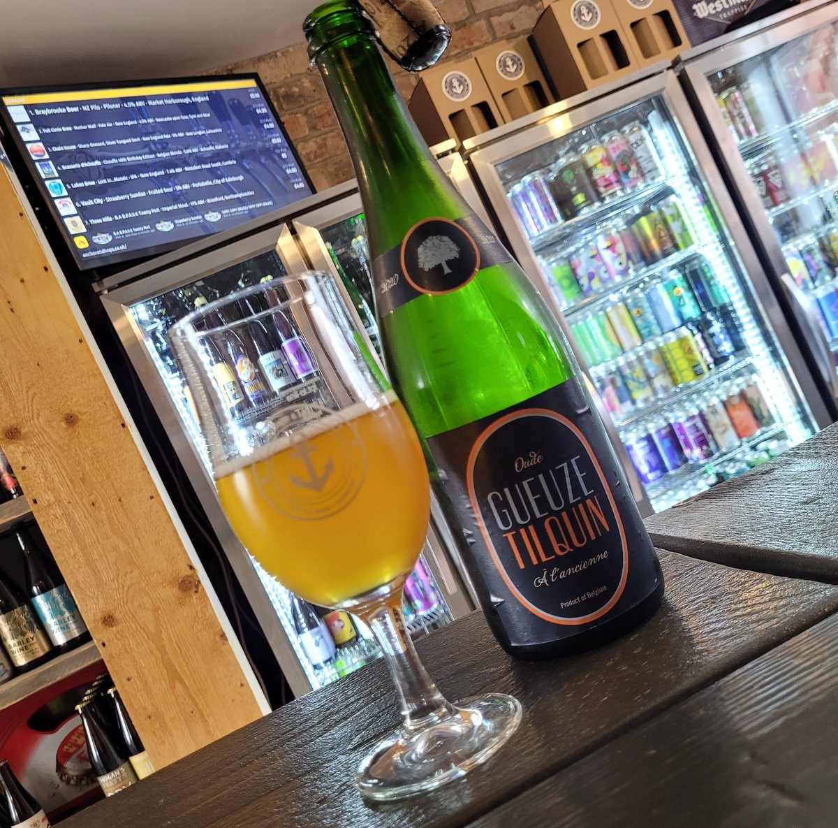 anchorandhops's tweet photo. An absolute belting Gueuze from @GueuzeTilquin. Light, funky, tart with a really crisp finish. Why not share a bottle or just drink it yourself. Available in store and online. https://t.co/IB9PlMxHdL