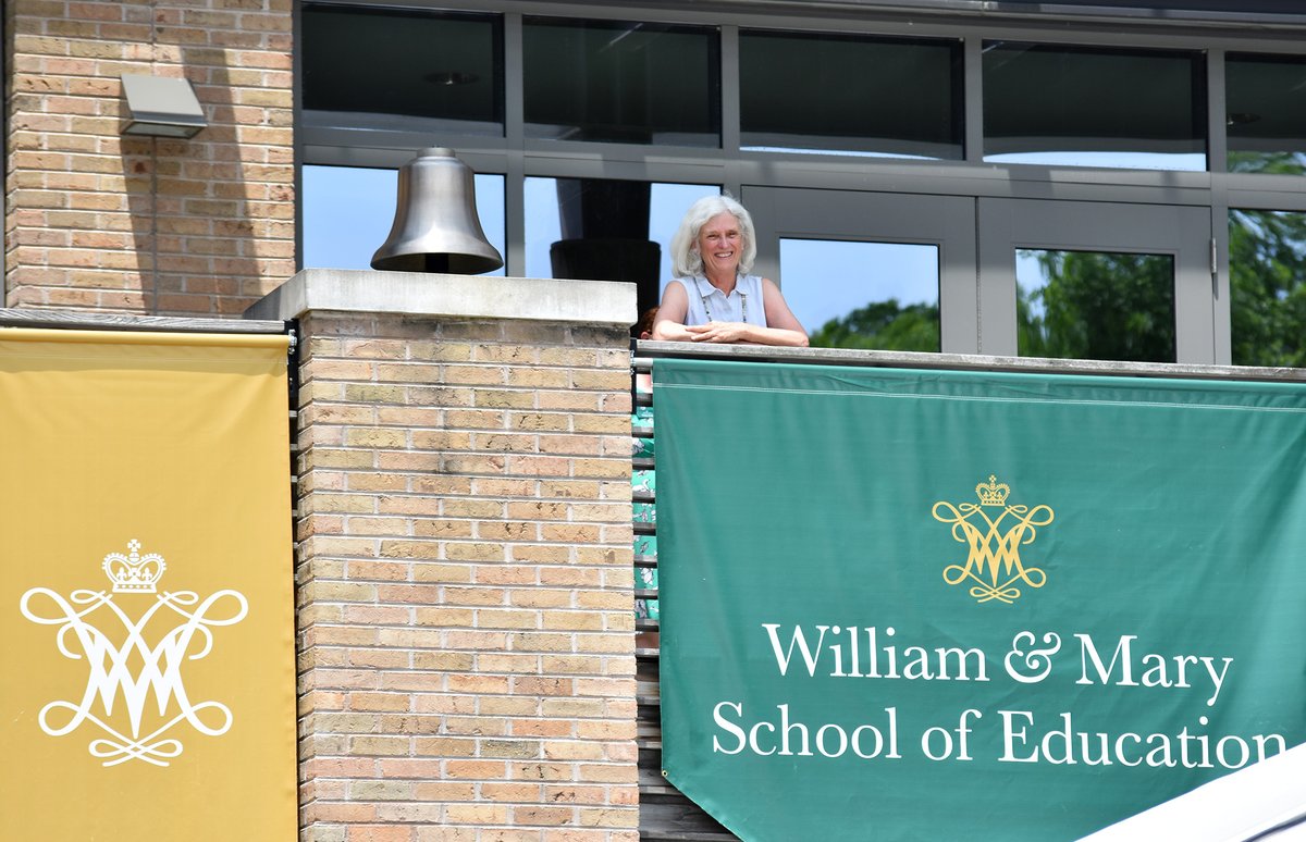 WMSOE's tweet photo. Congratulations to our 2022 graduates! Thank you for celebrating with us today. 💚💛💚 #wmGrad https://t.co/qu9IwxV8cz