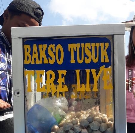 nocontextwarung's tweet photo. tusukan yg jatuh tidak pernah membenci bakso https://t.co/uNLmVSNkI9