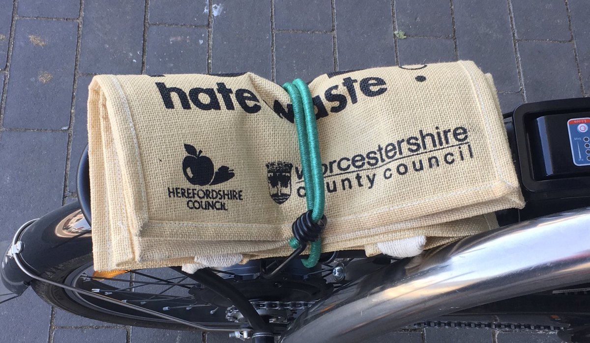 Great to see ⁦<a href="/worcscc/">Worcestershire County Council</a>⁩ recycling message is international - this spotted on the back of a bike at a supermarket in #fuerteventura #recycling