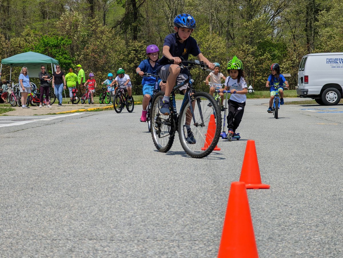CCCAlanPollock's tweet image. Young cycling enthusiasts take part in a bike rodeo at the #Brewster Bike Fest today.