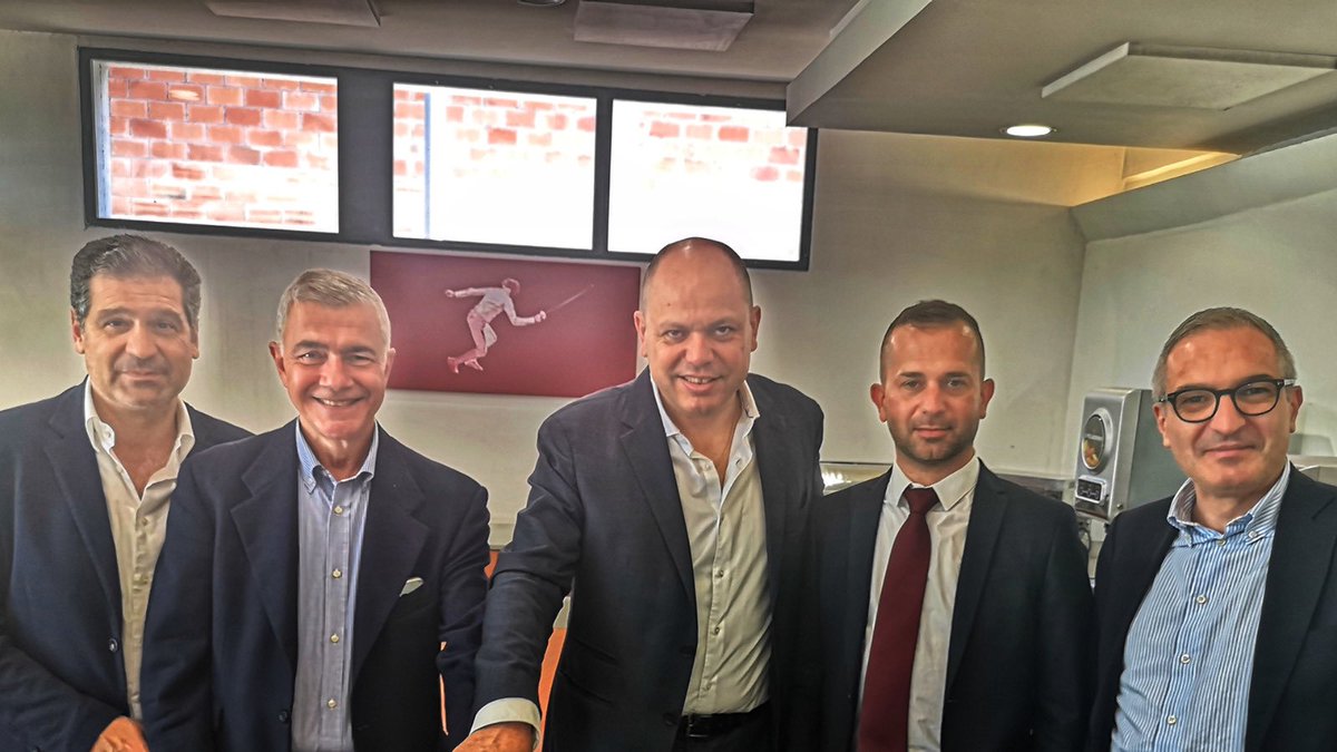 AIA_it's tweet photo. Iniziato a Roma il raduno precampionato della #CONBS.
LEGGI LA NOTIZIA: https://t.co/x5nQh3fuF2
#AIA #arbitri #calcio #sport https://t.co/h0EITCrqMG