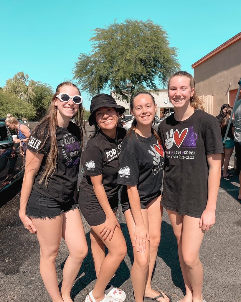 vvhs_cheer's tweet photo. What a successful morning we had with our car wash!! We had so much fun! Thank you to everyone who came out to support us, and to all of the parents who helped out! We are so excited for the season! #GritToGlory 💪🏻💜 https://t.co/MqxnNnrS8u