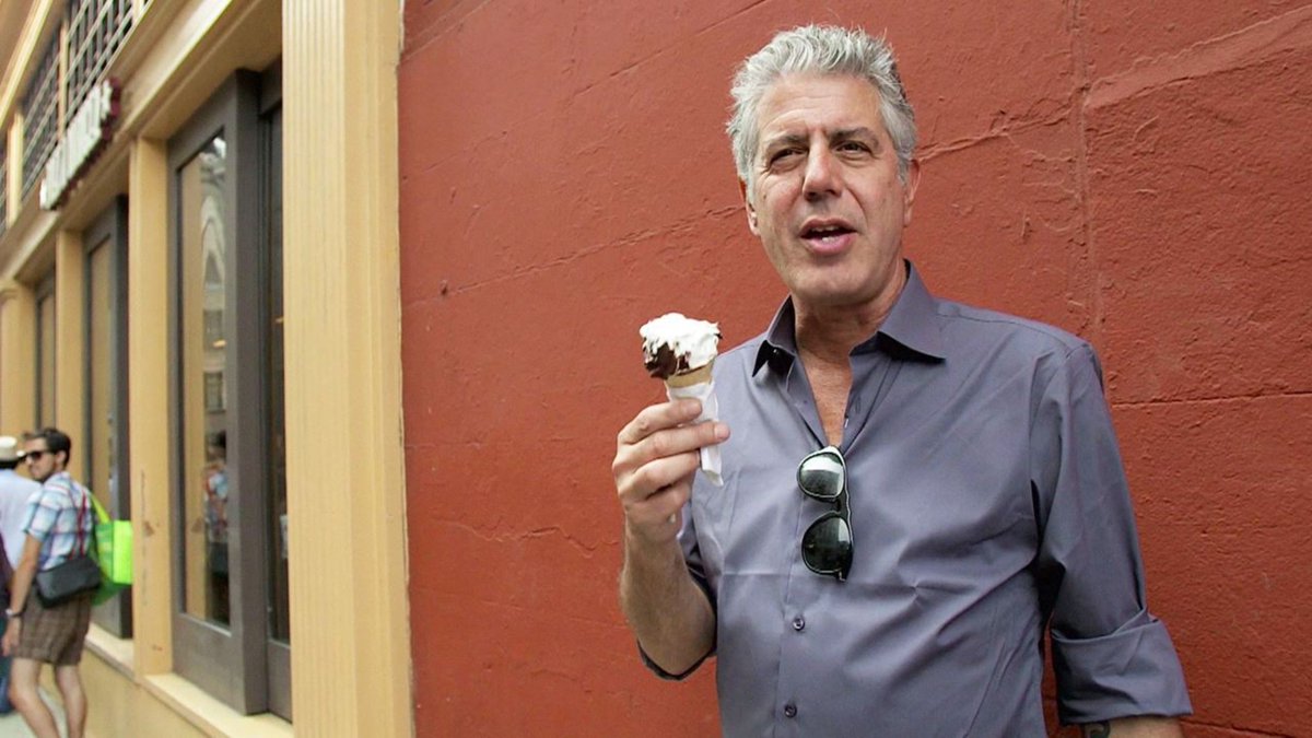 BourdainFanClub's tweet photo. "Eat dessert first, life is uncertain"
- Anthony Bourdain https://t.co/eUUf5AxYAX