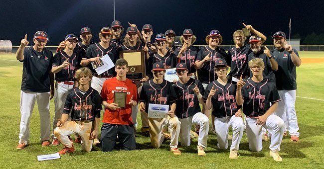 Luke_Rooster6's tweet photo. 10+ years of baseball with family. Thank you to everyone who has helped me and thank you to all the coaches. Wouldn’t wanna be with anyone else during this journey. Love all y’all more than anything ❤️❤️. https://t.co/Xzde6NVGeK