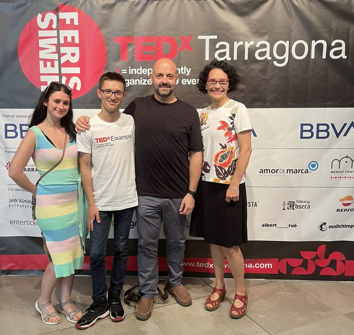 oscsolreb_oscar's tweet photo. 🔺Gracias @tedxtarragona ha sido un placer asistir al evento #hemisferis #TEDxTarragona en el que hemos asistido una parte del equipo #TEDxEixample 
@TEDxEixample 

@tedxtarragona  #TEDx #TEDxTarragona #hemisferis #Tarragona https://t.co/DRxDpZBPlq