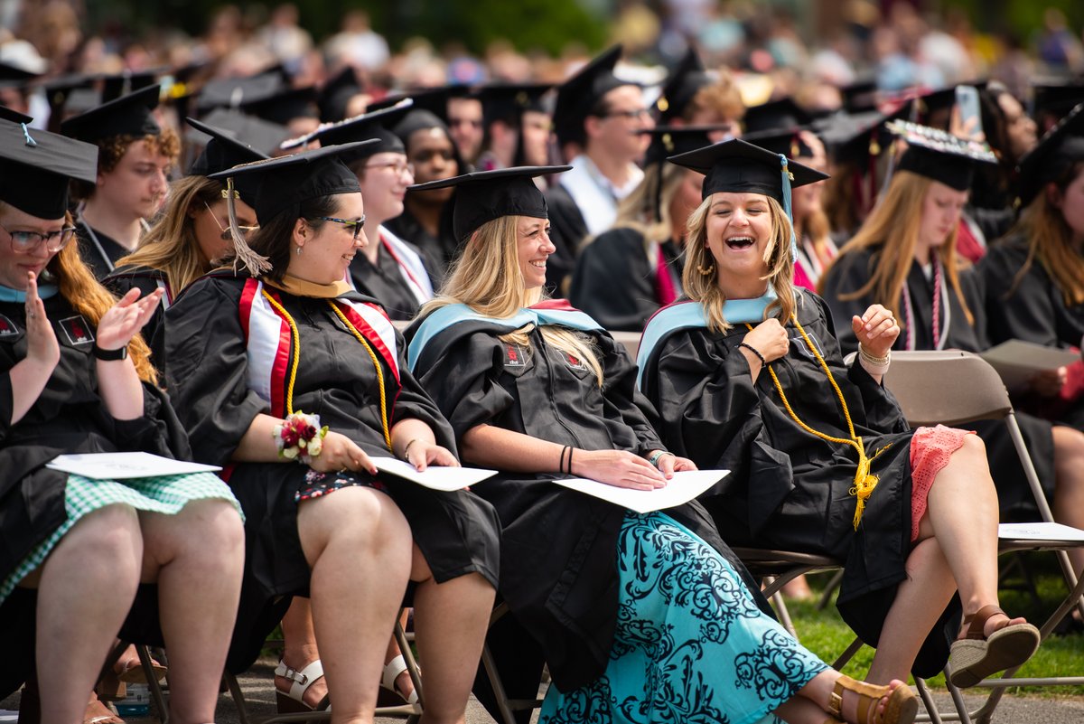 sunypotsdam1816's tweet photo. Congratulations, Class of 2022! 🎓🎉 #SUNYPotsdamGrad #PotsdamProud https://t.co/q1TrhvMhlw