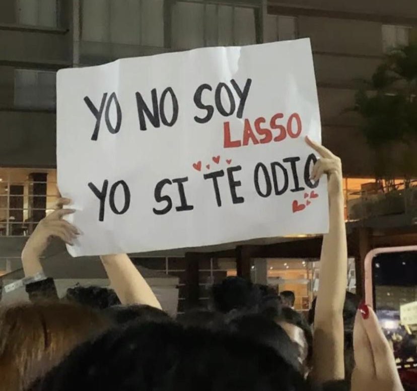 LassoMusica's tweet photo. yo también te odio https://t.co/Dz8bb8diFu