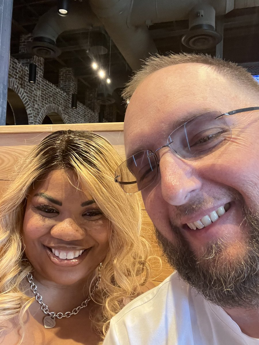 BrandisBSweet's tweet photo. Day date with my babe. Boom Boom Shrimp https://t.co/iVu5Q6tVWx