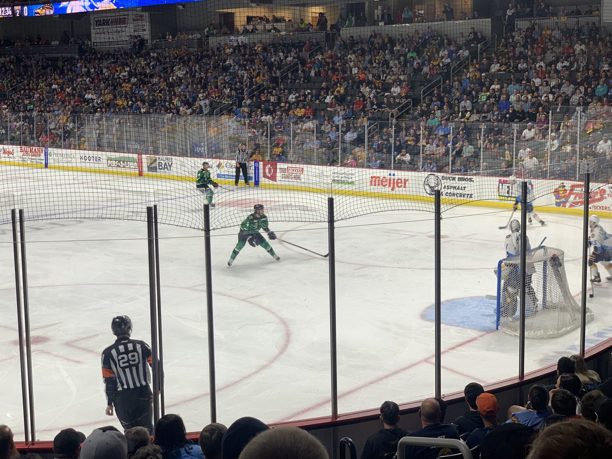 Adrian College Hockey tweet media