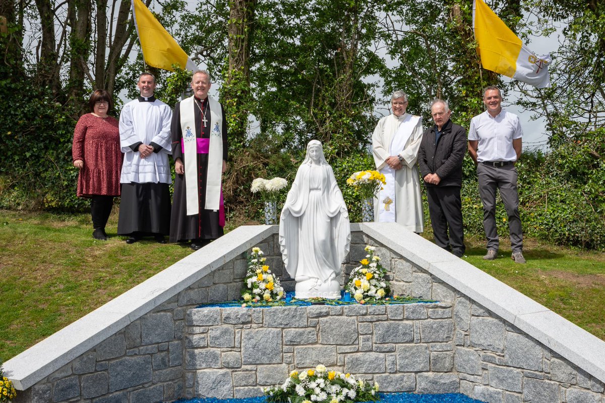 ArchbishopEamon's tweet photo. May is the month of Mary and on the Feast of Our Lady of #Fatima I was pleased to bless and dedicate the new grotto of Our Lady of Grace in #Forkhill parish Co #Armagh
Thanks to the children of St Oliver Plunkett PS for telling the Fatima story. @IrishCathNews https://t.co/NclTYhfhgp