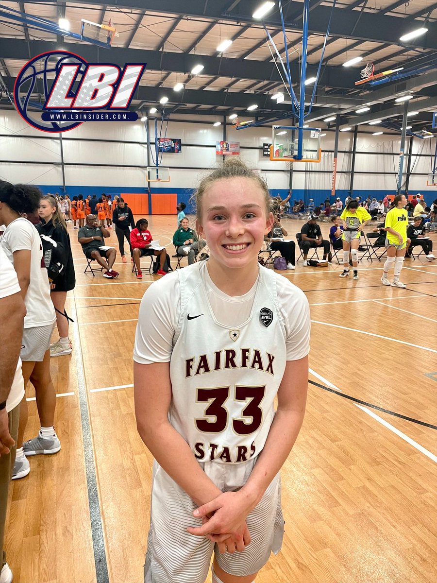 R_SimoneP's tweet photo. Sadie Shores (‘24) of the Fairfax Stars is a PURE SHOOTER! Not many players can play as intense as she does and still drain shots from behind the arc.
#LBINCJamFest @LBInsider @LBI_Carolina @LBIMarcy @wadesworld32 @LBI_Steve @LBIPremierBB https://t.co/6zzJX5XLZJ