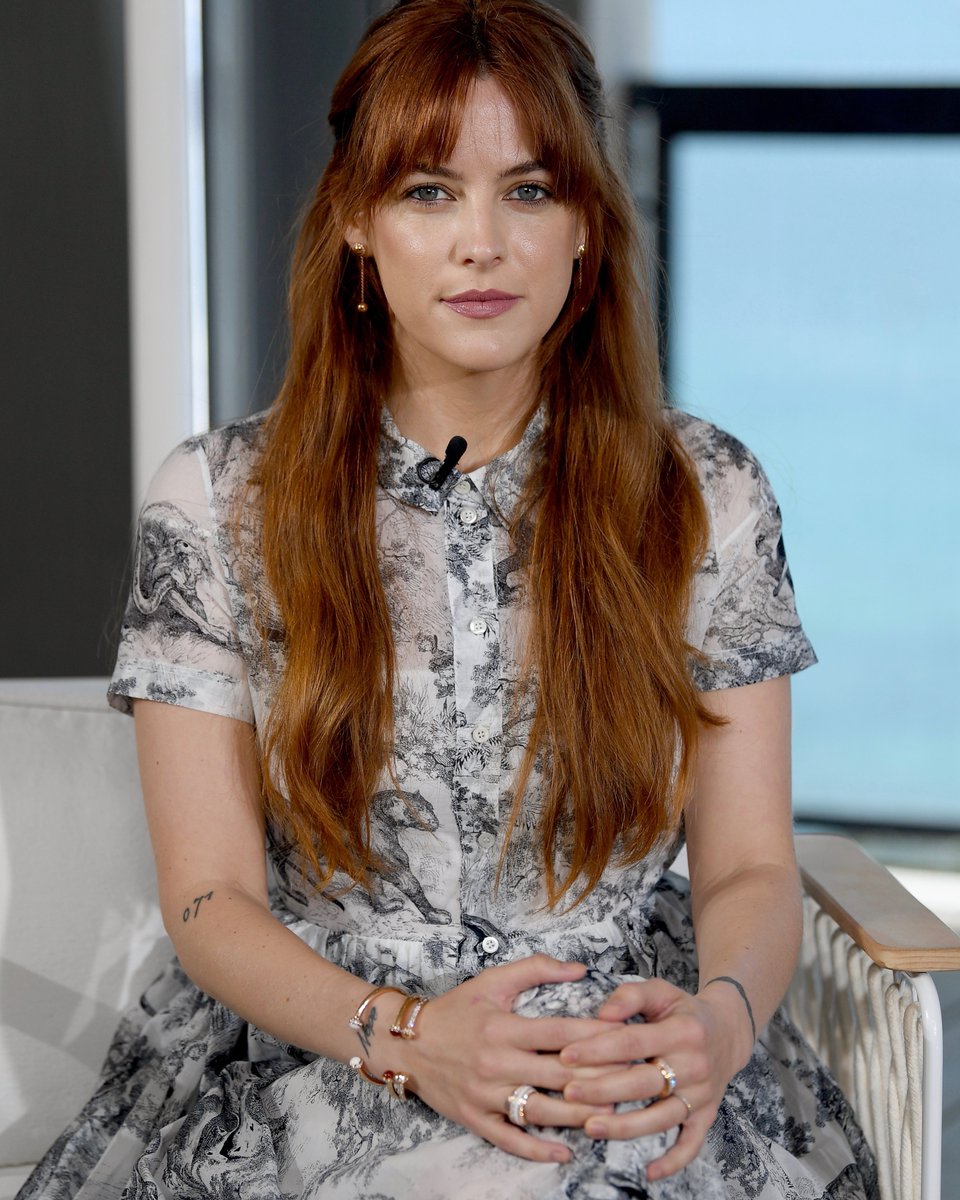 Dior's tweet photo. For the Cannes Film Festival 2022, actress @RileyKeough embraced the Southern French lifestyle and stepped onto the photocall in a grey Dioriviera silk dress by Maria Grazia Chiuri.
#DiorCannes #StarsinDior https://t.co/EpL15SqcPp