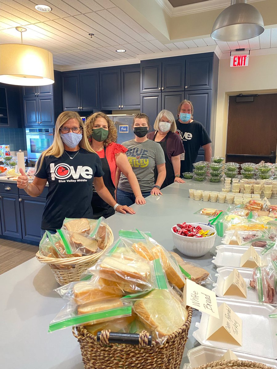 Blue Valley Middle community, thank you so much for the donations as a result we had such a nice spread and fed lots of families at Ronald McDonald House. Thank you!