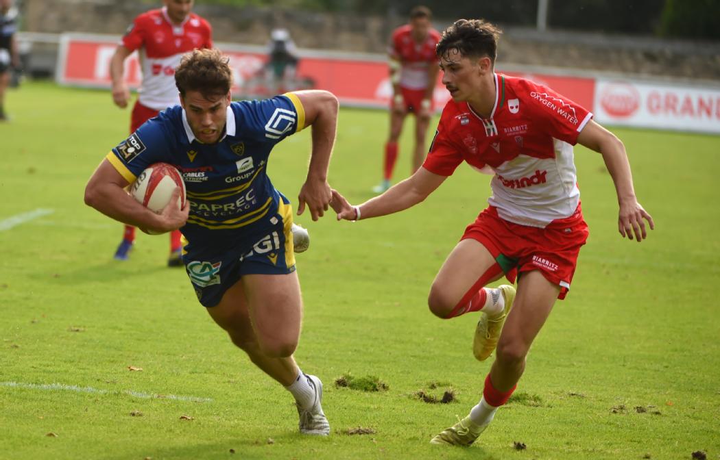 LaMontagne_TDS's tweet photo. Rugby / Top 14
Penaud et Tiberghien : le petit festival des « cannes » clermontoises à Biarritz. Découvrez le carnet de notes des Clermontois après leur victoire bonifiée à Aguiléra #rugby #Top14 #BOASM
https://t.co/4APiU8ej0X https://t.co/kz3R35YUA0
