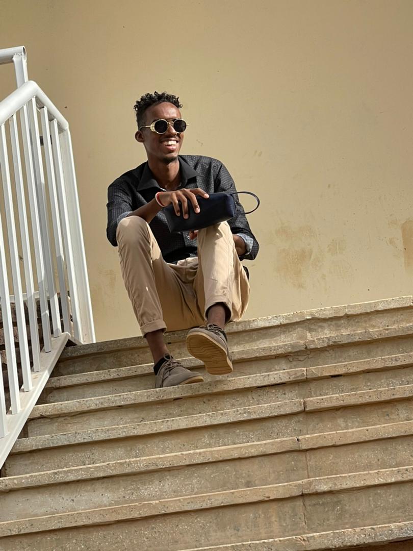 QuTiBaAm's tweet photo. احساس انو خلصت الجامعه 💛🥀✨ ماف مبروك 🥺❤️❤️❤️ https://t.co/Zws1lrT8zV
