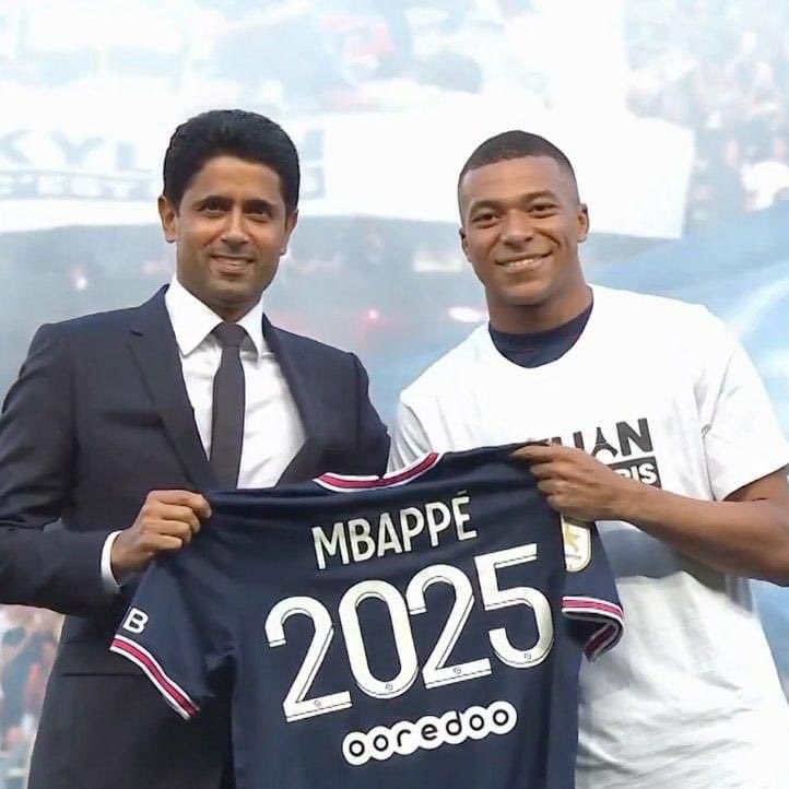 justejackDA's tweet photo. Florentino Perez et Mbappé au Bernabeu ♥️♥️♥️

Bonne arrivée à Madrid Champion ♥️

#Hallamadrid #kmbappe #Mbappe https://t.co/eT0KSTf9uV