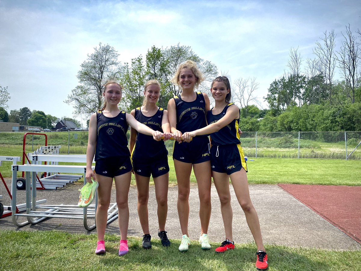 Girls 4x4 comes out of the 2nd heat to take 5th place out of 13 schools!