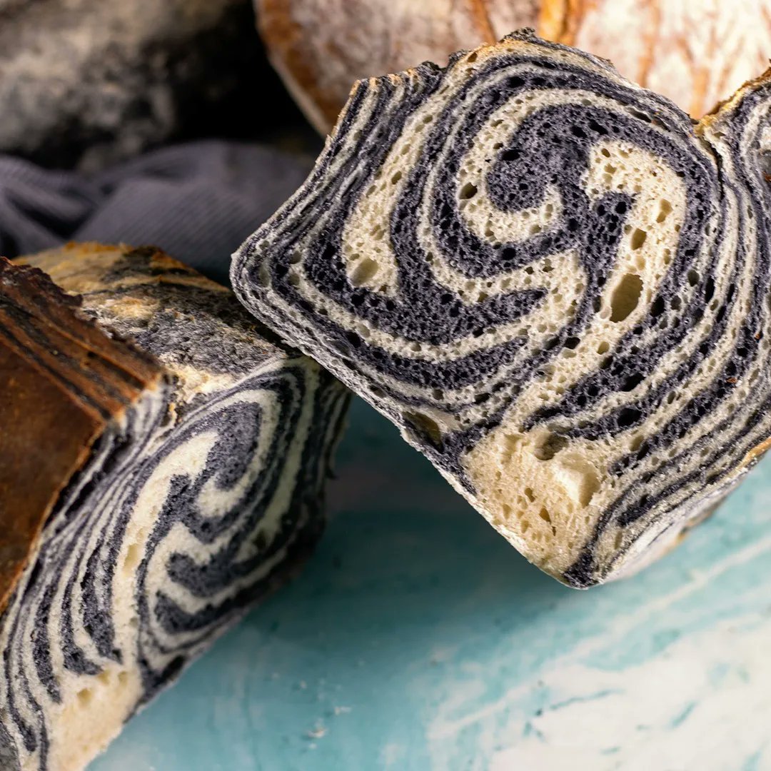 pwildflour's tweet photo. Zebra bread! https://t.co/QsEmvu0gxi