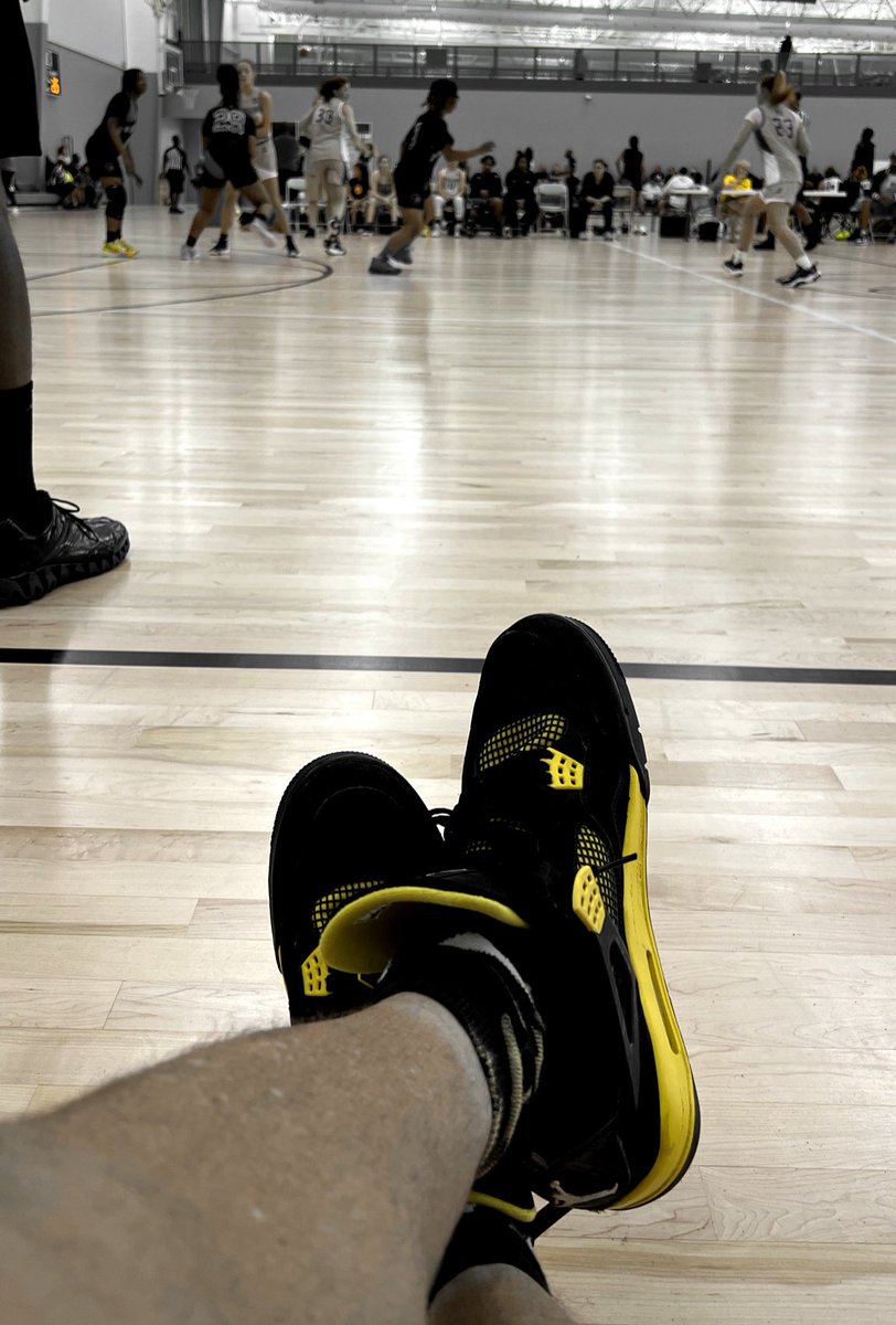 tymcgregor's tweet photo. 🏀🏀COURTSIDE > POOLSIDE☀️☀️
MICHIGAN STORM ELITE 2025 GUAA
#LegacyCenter https://t.co/NCkg3X5hBB