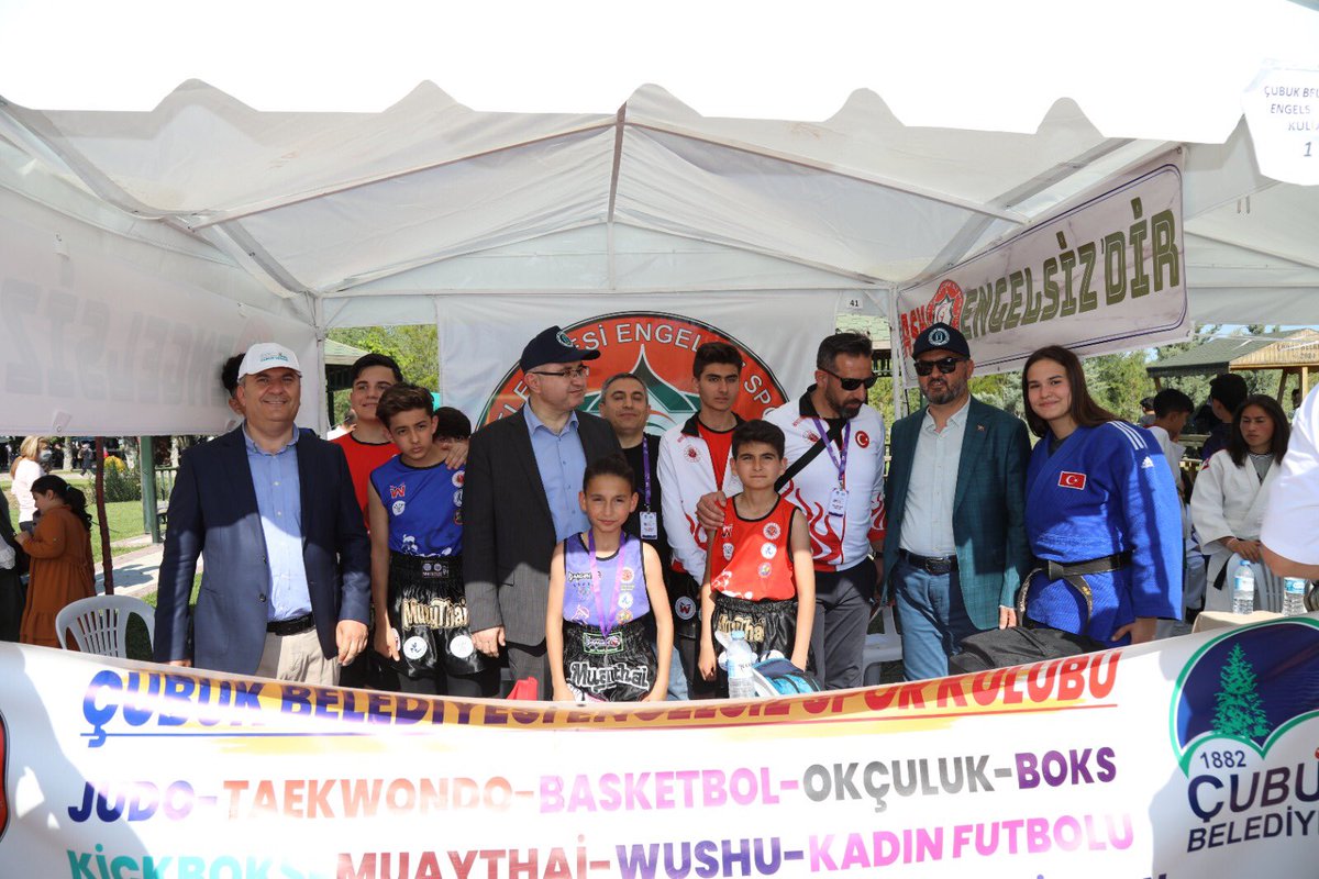 cubukbelediyesi's tweet photo. Gençlerimizin yeteneklerini keşfetmek için 'Tam Gençlik, Tam Festival’imize sizleri de bekliyoruz.
#Çubuk #ankara #ÇubukBelediyesi #tambelediyecilik #tamgençlik #tamfestival #TamFest https://t.co/46XvsAxX1J