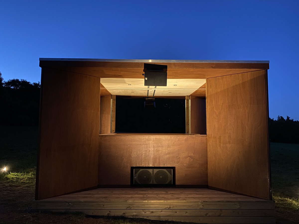 BtonSoundSystem's tweet photo. An exhausting but brilliant week at Birch Community updating their audio systems in 4 different areas. Including this epic DJ booth kitted out with @MartinAudioLtd CDD and SX subs, hung on rails so they can be tucked away when not being used. All powered by @YamahaPAEU PX amps. https://t.co/0c4bZpCpMQ
