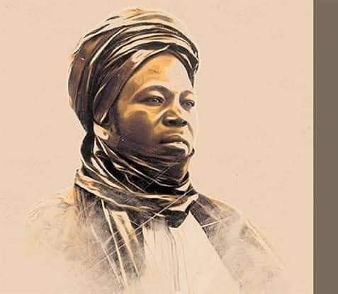 lifeinarewa's tweet photo. Sir Ahmadu Bello's Last Words to 1966 Coup Plotters before killing him in his house:
"Nzegwou, the mission which brought you to my house, will not be successful even after my death."
And, that situation was the opener of Nigeria's Pandora Box. #LifeinArewa https://t.co/Tbe4CVqRrs