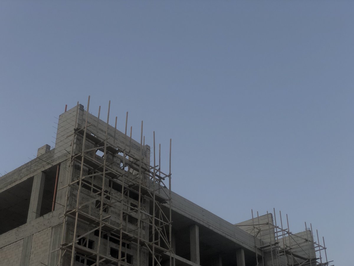 byingbstudio's tweet photo. blue hour shades
what about my dreams?
#under_construction?
#photo #sky #building https://t.co/zCEWNkIYLu