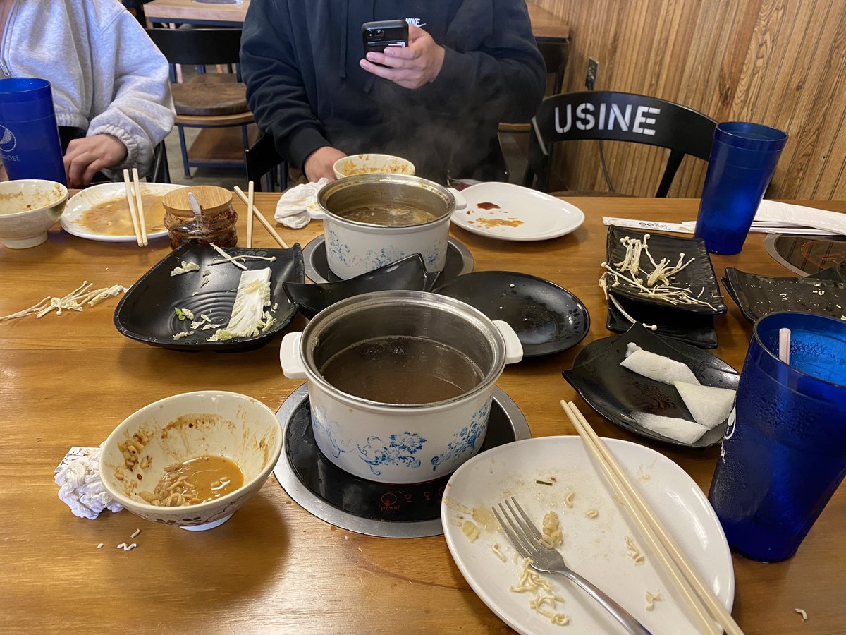 shawnkthomas's tweet photo. End of semester lab hotpot lunch. We were too hungry for a before picture! @Hong_An_ @kap0929 https://t.co/zyHZnEdQ3A