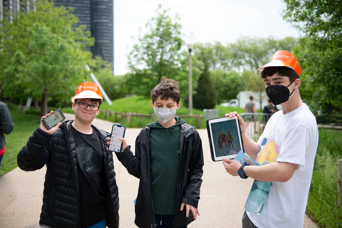 PokemonGoApp's tweet photo. Not only are Alolan Geodude appearing in numbers all around the world for #PokemonGOCommunityDay, but Trainers are, too!

Here’s a look at some who are celebrating with us in the Midwest! https://t.co/kh4mNGLr3D