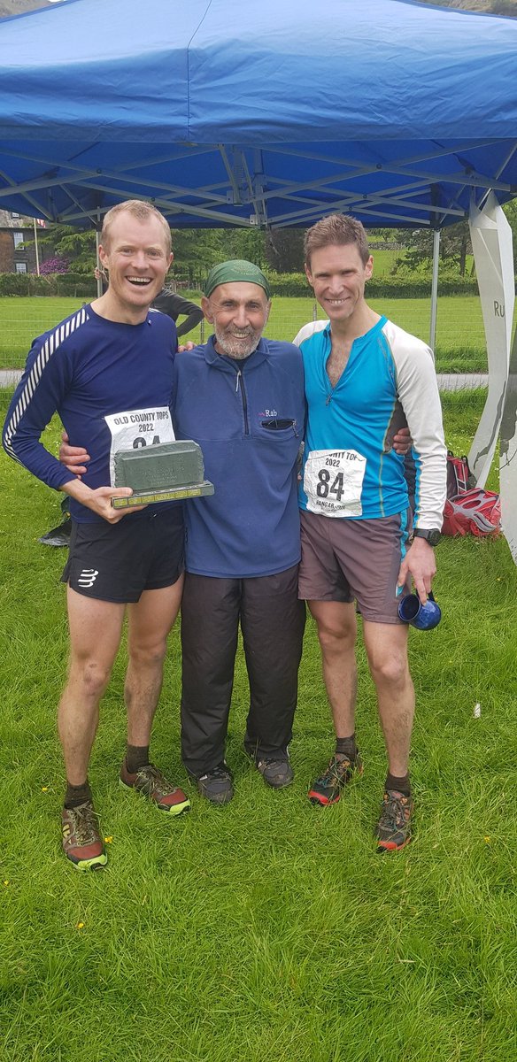 ttbudd's tweet photo. When you get up on the wrong side of 4am,you hope it'll be a good day.
The Old County Tops: 38 miles and 3300m later, 4th overall and 1st v80 pair... Presented the trophy by Yiannis! What a legend. (mostly) a great day of running with @teamwebb. thanks to @AchilleRattiCC! https://t.co/KQkQPzO25H