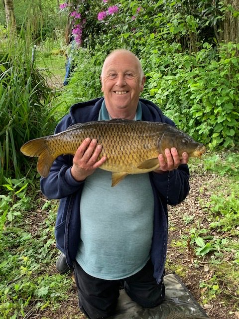 RWFisheries's tweet photo. Beautiful Carp caught today. 31lb 8  oz. well done to Tony. Why not come and stay at Redwell and try your luck #catchthebigone https://t.co/a6SvOzDAFb