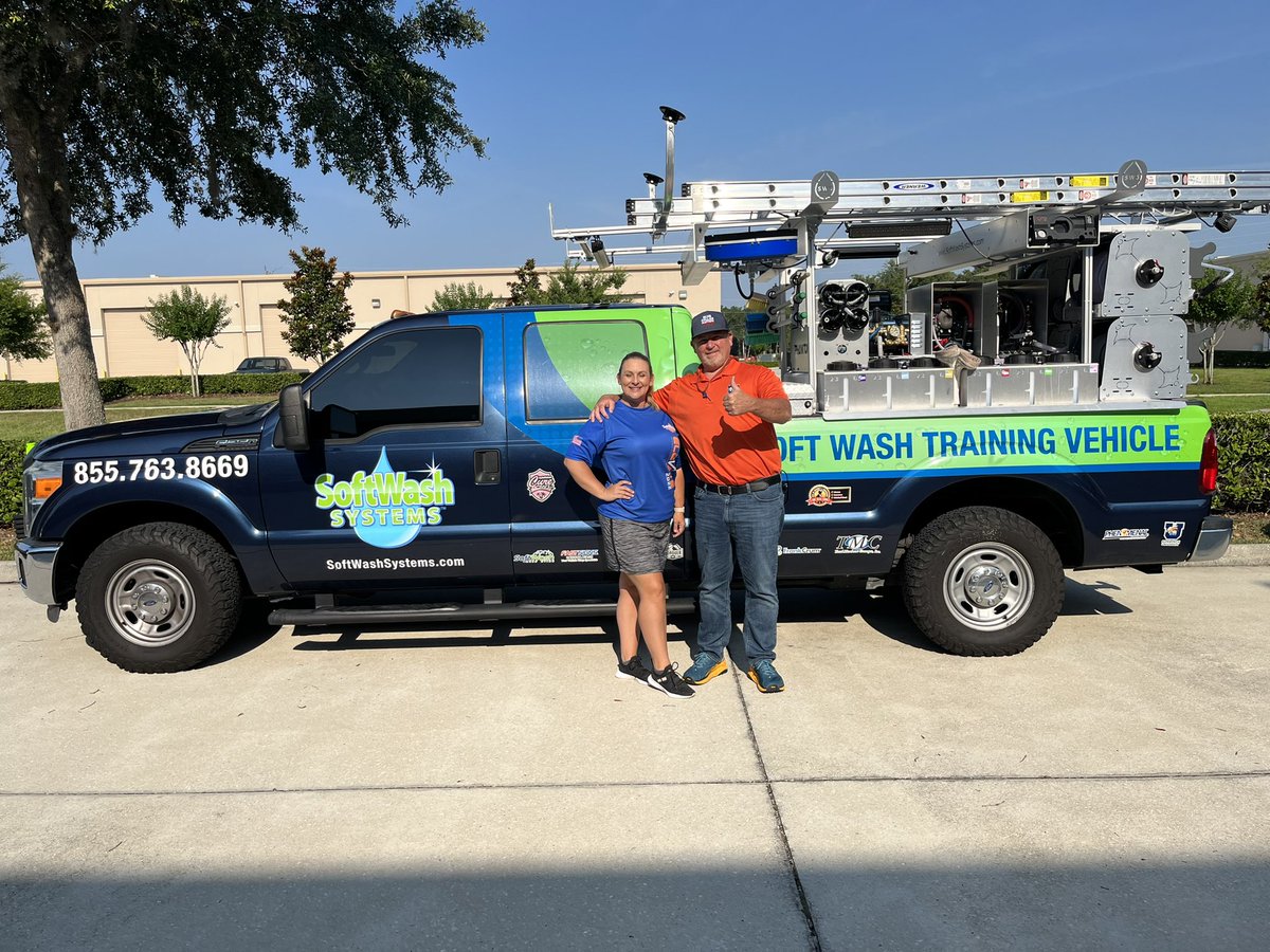supertechu's tweet image. We visited amazing clients and colleagues this week in Orlando.  Jesse and Erica at Golden Gator SoftWash and SoftWash Systems.