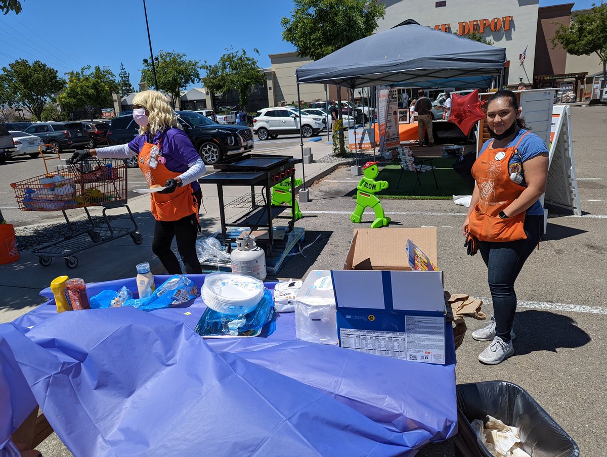 AstrolawnSACBA's tweet image. Come by the Tracy #1020 #HomeDepot SASM Amida.  Sign up for a free in home estimate and enter to win a BBQ! #astrolawn artificial grass