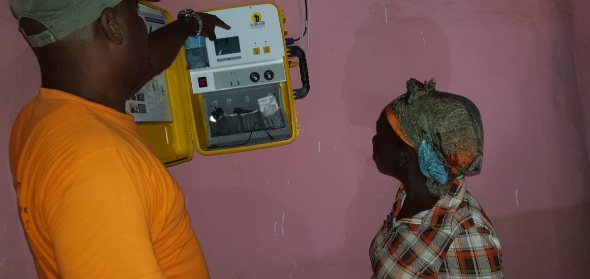 unwomenliberia's tweet photo. The Rural Women Network of Saclepea in Nimba #Liberia will now have stable source of light to enable them to conduct adult literacy classes, conduct #VLSA meetings & business management training in the evening following the installation of the 'We Care Solar system' by UN Women. https://t.co/43Cj6OIfhp