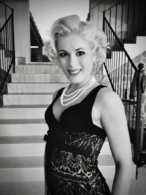 AKA MARYLIN MONROE💋😘, flashback to shoooting April/2013😍. This is the the style of photos I love❤️👍😎<a href="/tag/sweetcatforever"class="tags"><span>#sweetcatforever</span></a><a href="/tag/beatyqueen"class="tags"><span>#beatyqueen</span></a><a href="/tag/princessofp"class="tags"><span>#princessofp</span></a>