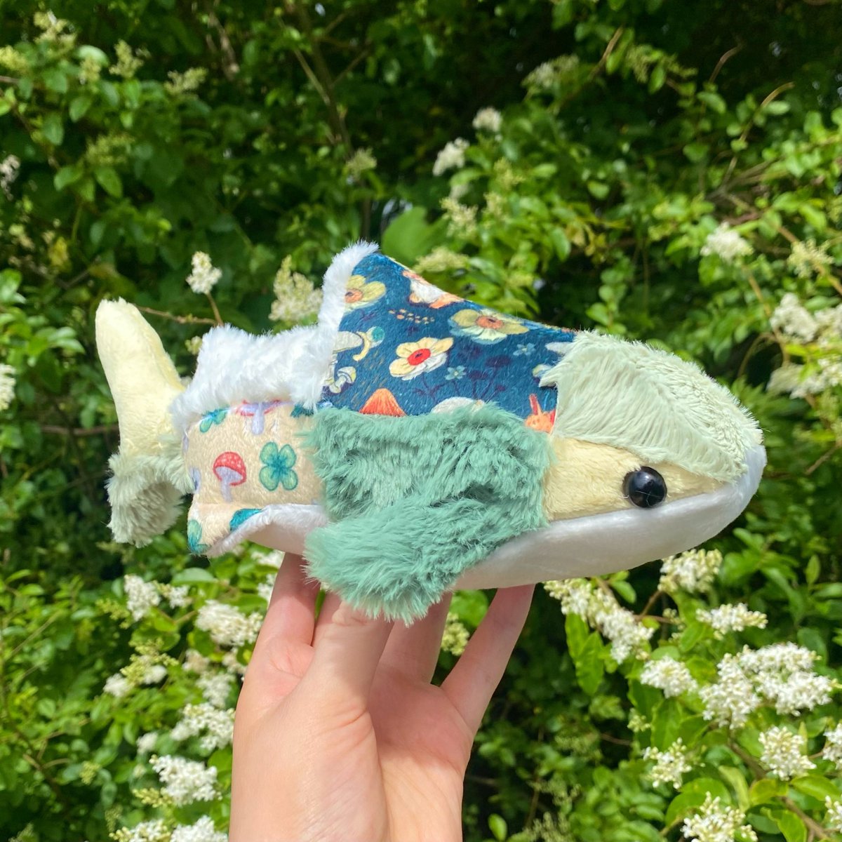 lilaclillieshop's tweet image. There’s only a couple of the big baby patchwork sharks left 🌼🍄

Every plush is made with scraps of fabric we’ve used in other projects to recycle &amp;amp; reduce waste. The patchwork fabric is also handsewn so every design is unique &amp;amp; no two are the same 💗

lilaclillieshop.myshopify.com