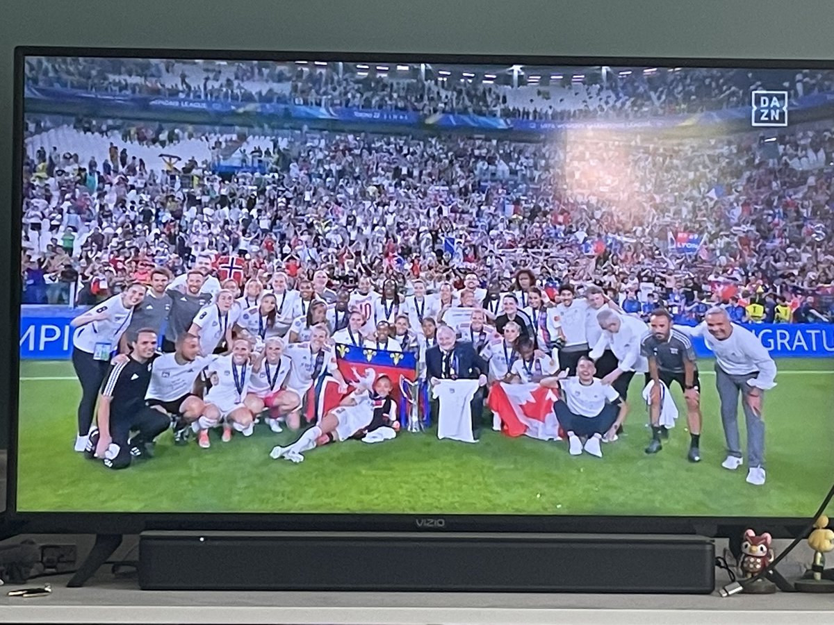 nshinkar's tweet photo. That’s our flag! #Canada #CanWNT https://t.co/9nXLbhDNir