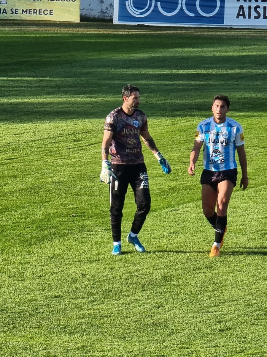 FClubLucchetti's tweet photo. Algo de lo que dejo el Primer Tiempo  🥅🧤

#VamosLobo🔵⚪🐺 #cristianlucchetti #lauchalucchetti #laucha https://t.co/6AZ7cIDNaq