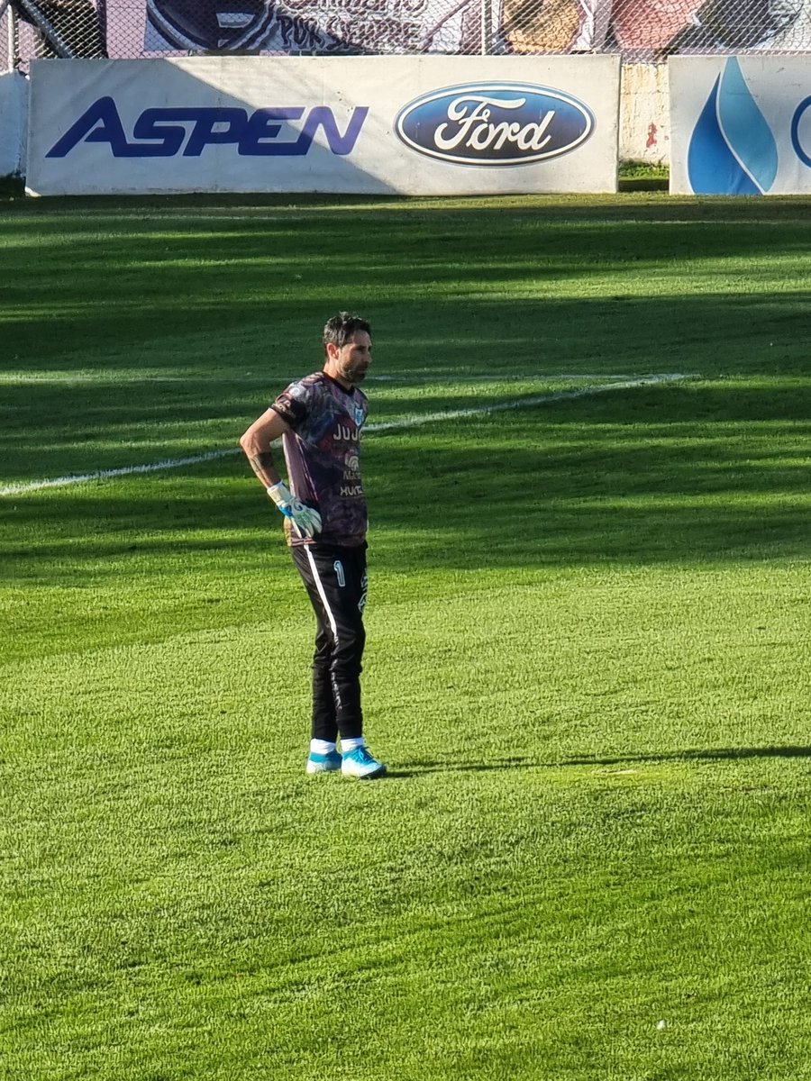 FClubLucchetti's tweet photo. Algo de lo que dejo el Primer Tiempo  🥅🧤

#VamosLobo🔵⚪🐺 #cristianlucchetti #lauchalucchetti #laucha https://t.co/6AZ7cIDNaq