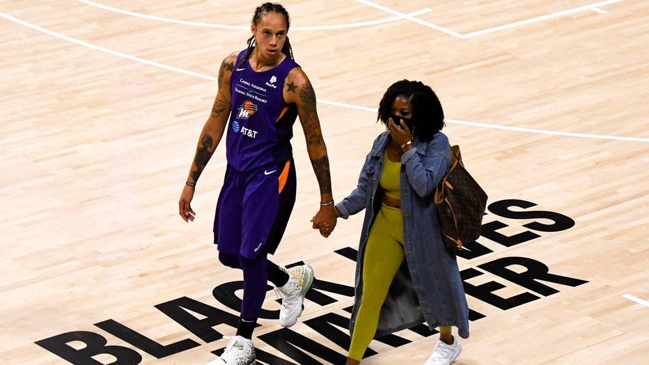 Hudson Jacobs (@hwjacobs88) on Twitter photo 93 days, Brittney Griner is still not home. Keep pressing, keep it in conversation, and help get her back! <a href="/CNN/">CNN</a> <a href="/abcnews/">ABC News</a> <a href="/FoxNews/">Fox News</a> <a href="/MSNBC/">MSNBC</a> <a href="/espn/">ESPN</a> <a href="/FOXSports/">FOX Sports</a> <a href="/washingtonpost/">The Washington Post</a> <a href="/latimes/">Los Angeles Times</a> <a href="/nytimes/">The New York Times</a> <a href="/WNBA/">WNBA</a> <a href="/NBA/">NBA</a> <a href="/WhiteHouse/">The White House</a> <a href="/StateDept/">Department of State</a> #FreeBrittneyGriner #WeAreBG 93 days, Brittney Griner is still not home. Keep pressing, keep it in conversation, and help get her back! <a href="/CNN/">CNN</a> <a href="/abcnews/">ABC News</a> <a href="/FoxNews/">Fox News</a> <a href="/MSNBC/">MSNBC</a> <a href="/espn/">ESPN</a> <a href="/FOXSports/">FOX Sports</a> <a href="/washingtonpost/">The Washington Post</a> <a href="/latimes/">Los Angeles Times</a> <a href="/nytimes/">The New York Times</a> <a href="/WNBA/">WNBA</a> <a href="/NBA/">NBA</a> <a href="/WhiteHouse/">The White House</a> <a href="/StateDept/">Department of State</a> #FreeBrittneyGriner #WeAreBG
