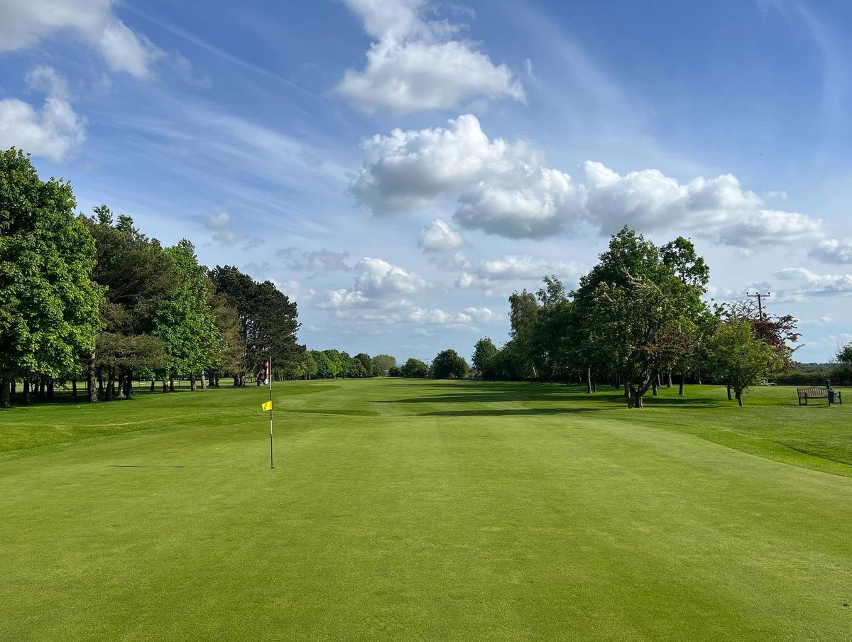 pgajimmer's tweet photo. Good day coaching and golfing @CirencesterGolf β³οΈππ»#growingthegame #countygolf #ballpickup #upanddown https://t.co/OttSgYQ7yT