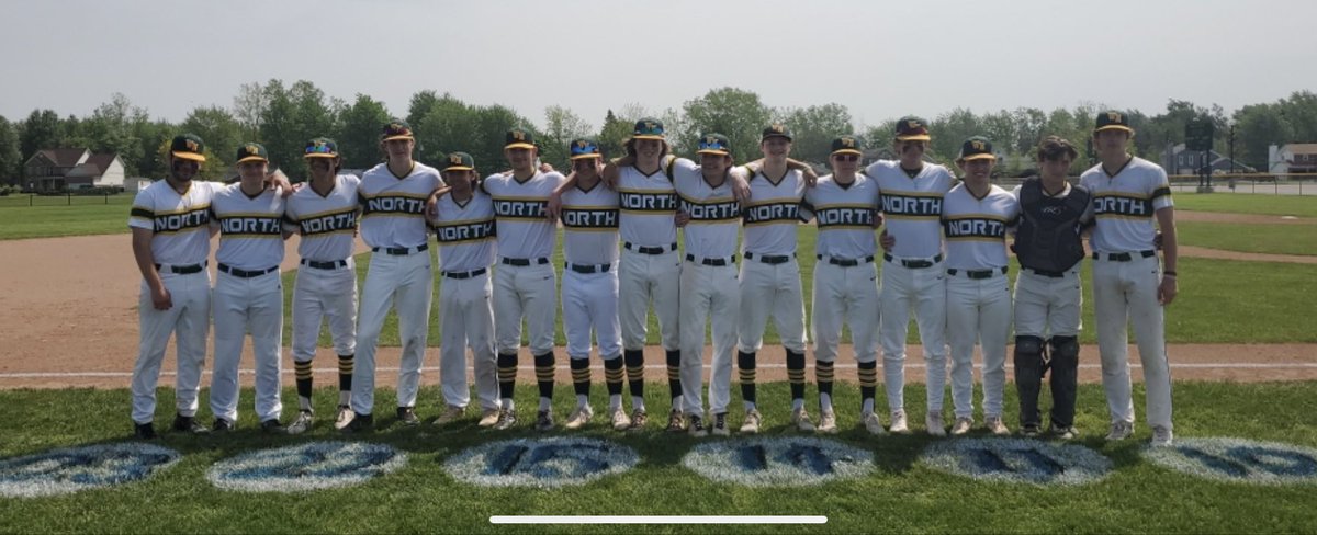 kvs70's tweet image. Great day for all the WIlliamsville North Seniors.