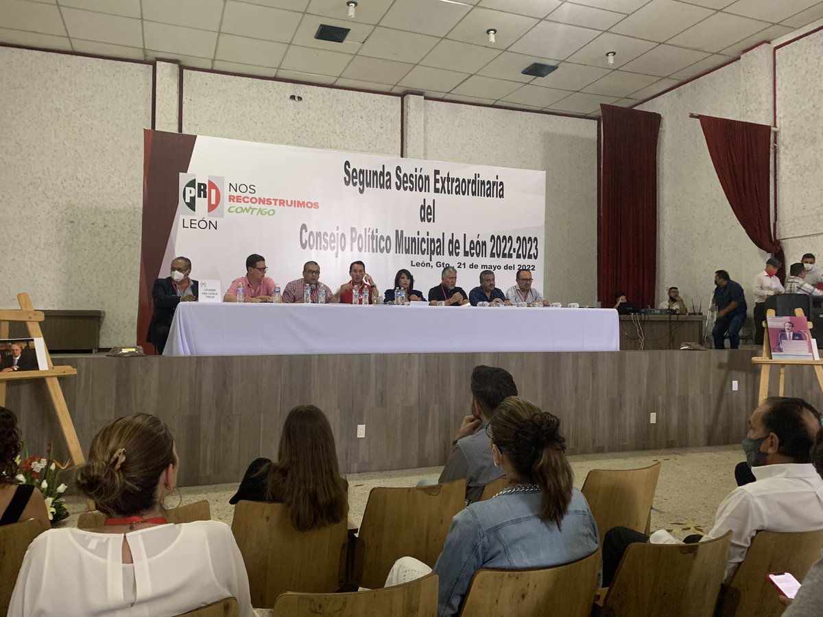 mov_primx's tweet photo. El día de hoy se celebró la Segunda Sesión Extraordinaria del Consejo Político Municipal del #PRILeón #SomosPRI #PRI.MX https://t.co/K5NVg77zkg