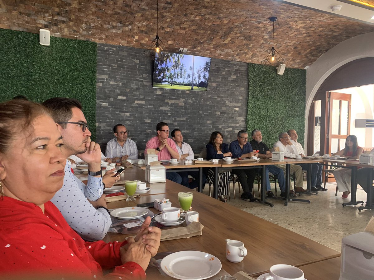mov_primx's tweet photo. El día de hoy se celebró la Segunda Sesión Extraordinaria del Consejo Político Municipal del #PRILeón #SomosPRI #PRI.MX https://t.co/K5NVg77zkg