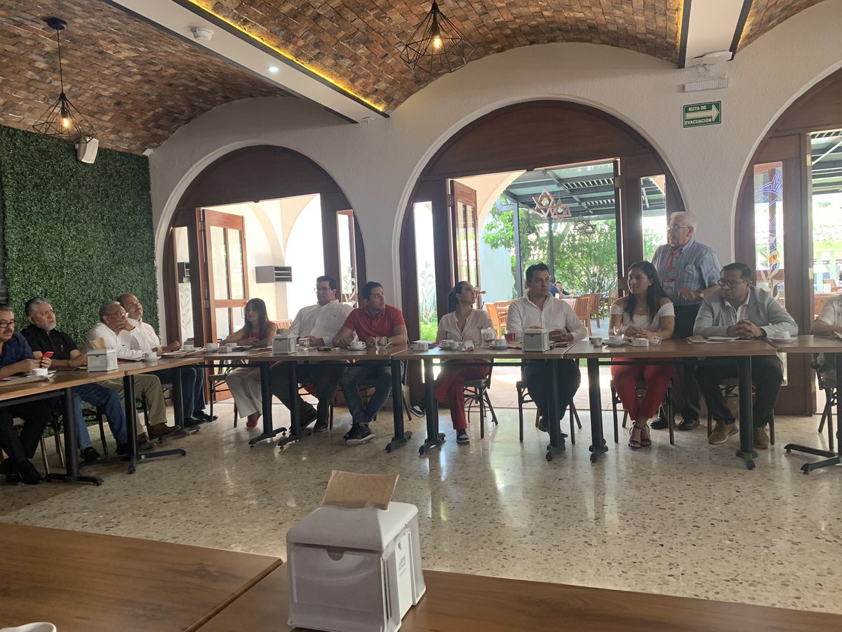mov_primx's tweet photo. El día de hoy se celebró la Segunda Sesión Extraordinaria del Consejo Político Municipal del #PRILeón #SomosPRI #PRI.MX https://t.co/K5NVg77zkg